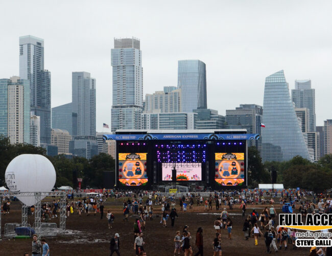 Music, mud, and celebrating 25 years of ACL’s first weekend