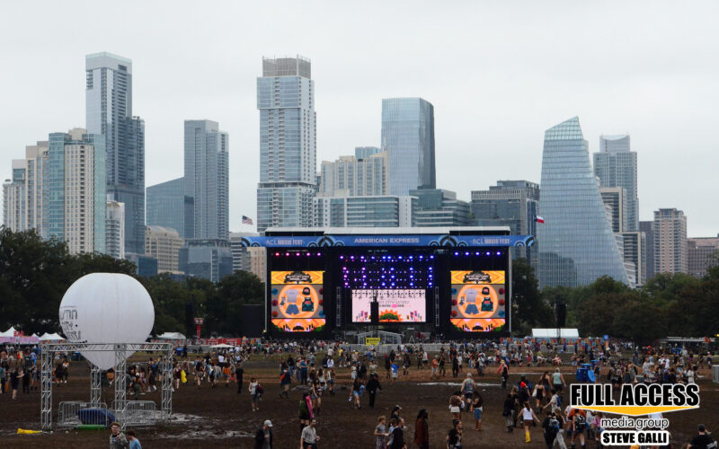 Music, mud, and celebrating 25 years of ACL’s first weekend