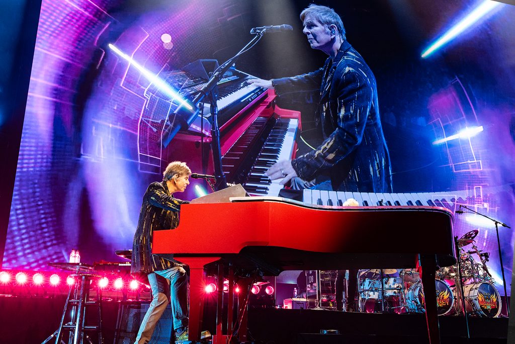 Journey - Photo Mike Savoia